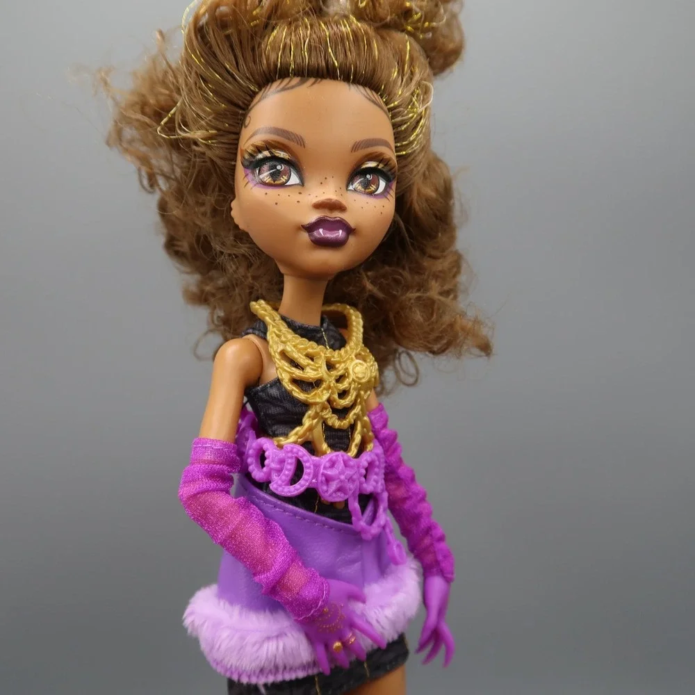 Monster High Skulltimate Secrets Garden Mysteries Clawdeen Wolf Accessories